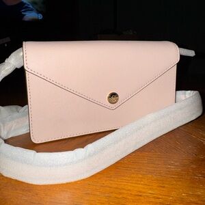 NWOT Michael Kors Leather Soft Pink Crossbody Bag NEVER USED